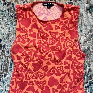 Motel rocks heart crop top
